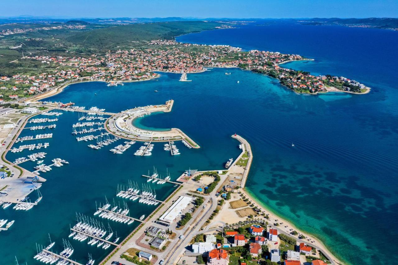 Apartments By The Sea Sukosan, Zadar - 5863 Esterno foto